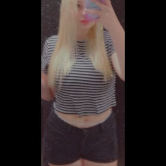 Meet your Posher, Maria - Picture 1 of 1